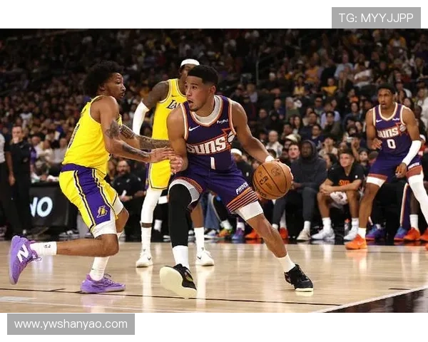 布克爆发率队逆转湖人 太阳豪取连胜重燃西部争冠希望