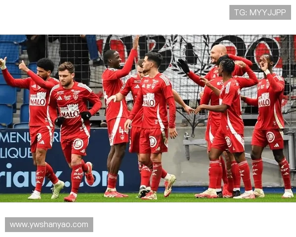 布雷斯特俱乐部历史沿革与足球文化的传承探析