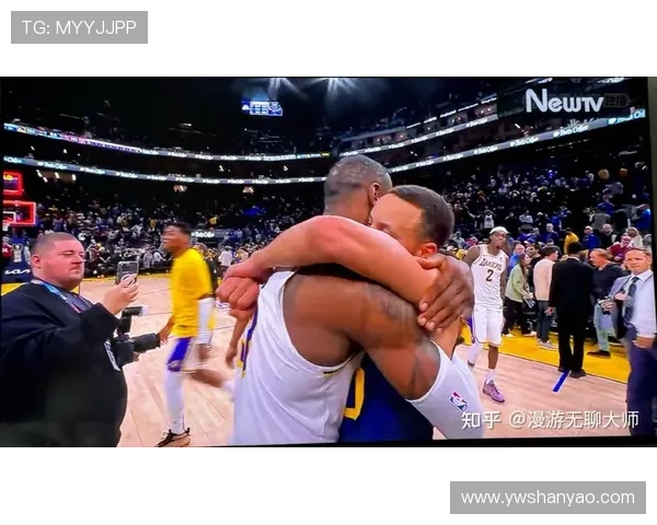 湖人逆转勇士 詹姆斯轰三双率队加时险胜库里再现经典对决