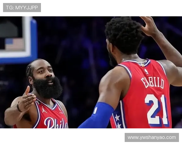 中国篮球队成功晋级世界杯八强，刘明杰表现亮眼引发球迷热议